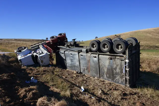 aftermath-of-a-truck-accident-why-you-need-legal-help-to-protect-your-rights