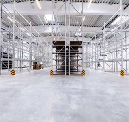 steels-versatility-in-industrial-storage-building-design